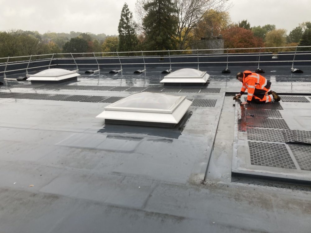 roof leak detection on wet flat roof