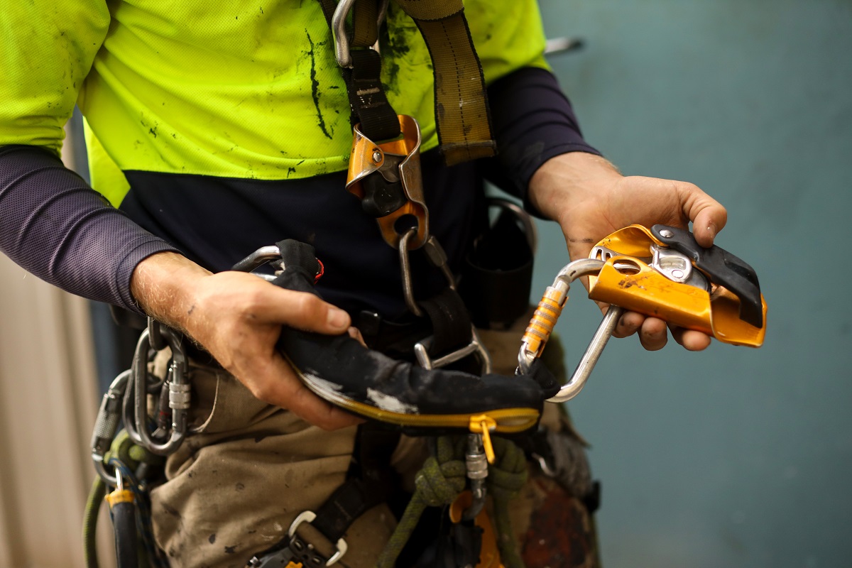 How to Train as a Rope Access Technician - Building Transformation